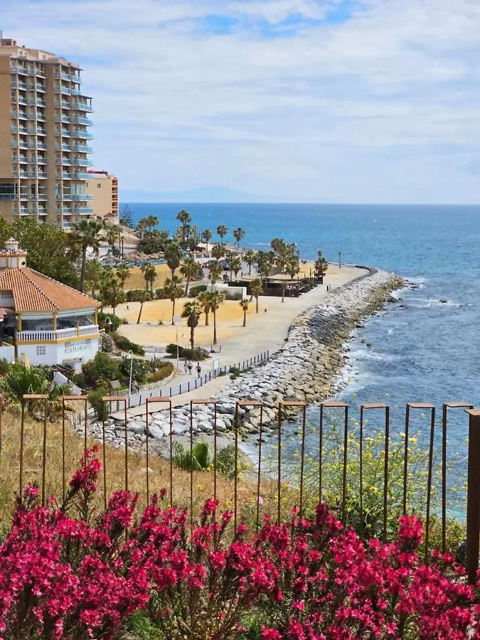 Summer House Duplex En La Playa Con Piscina Benalmadena Spain